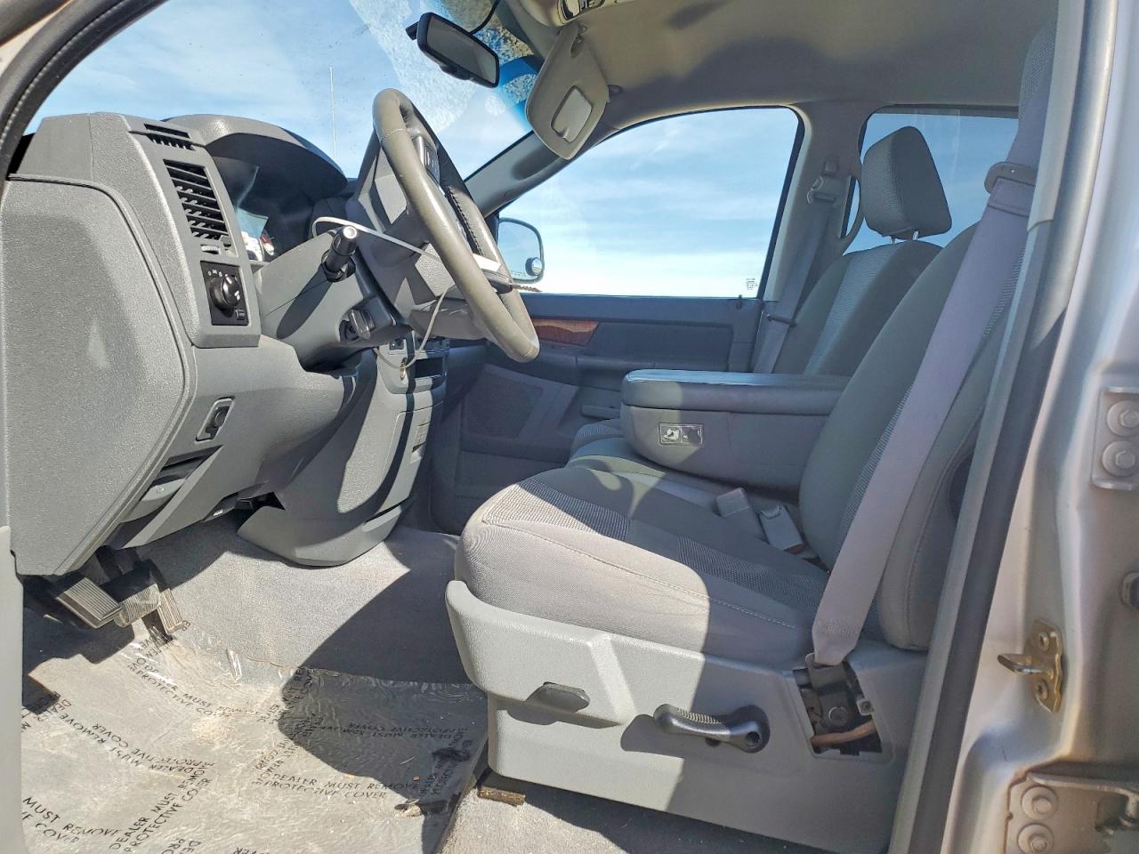 2006 DODGE RAM 1500 ST photo 7