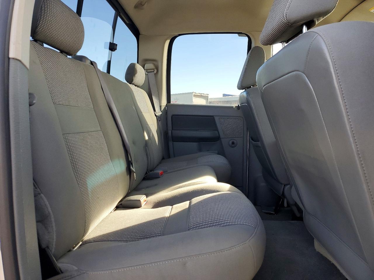 2006 DODGE RAM 1500 ST photo 10