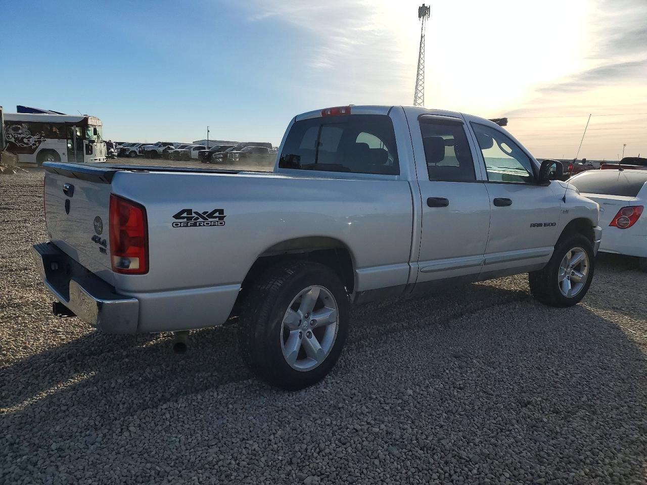 2006 DODGE RAM 1500 ST photo 3
