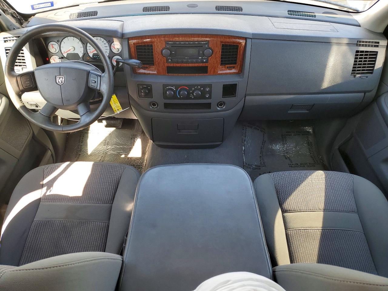2006 DODGE RAM 1500 ST photo 8