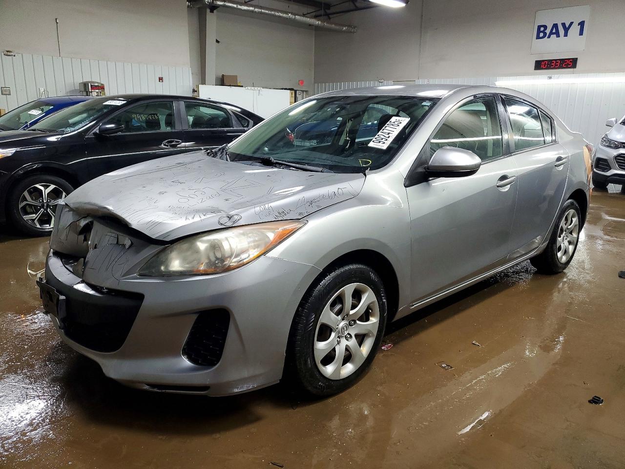 2013 MAZDA 3