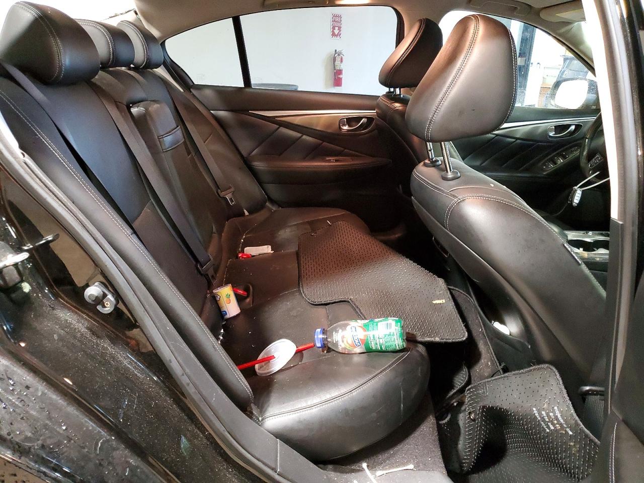 2015 INFINITI Q50 BASE photo 10