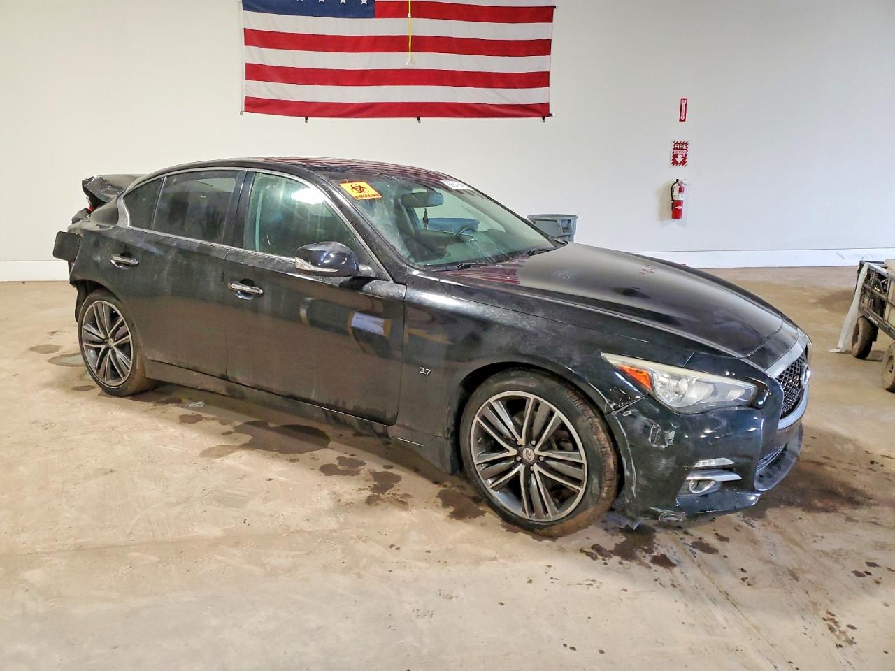 2015 INFINITI Q50 BASE photo 4