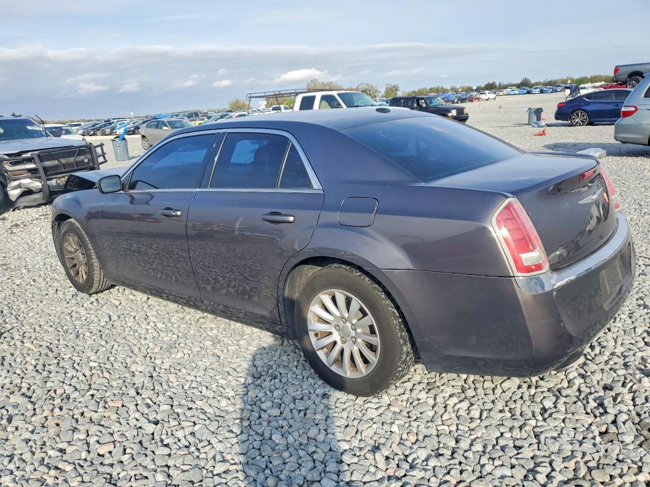 2014 CHRYSLER 300 photo 2