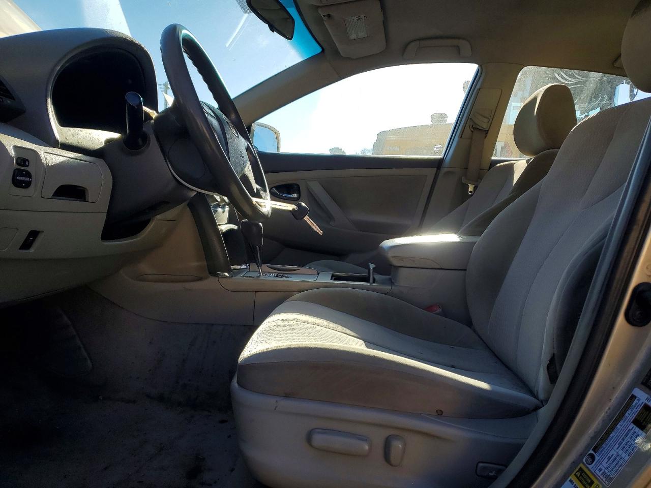 2010 TOYOTA CAMRY BASE photo 7