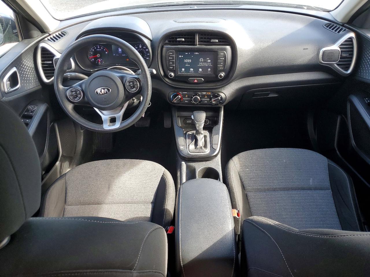 2020 KIA SOUL LX photo 8