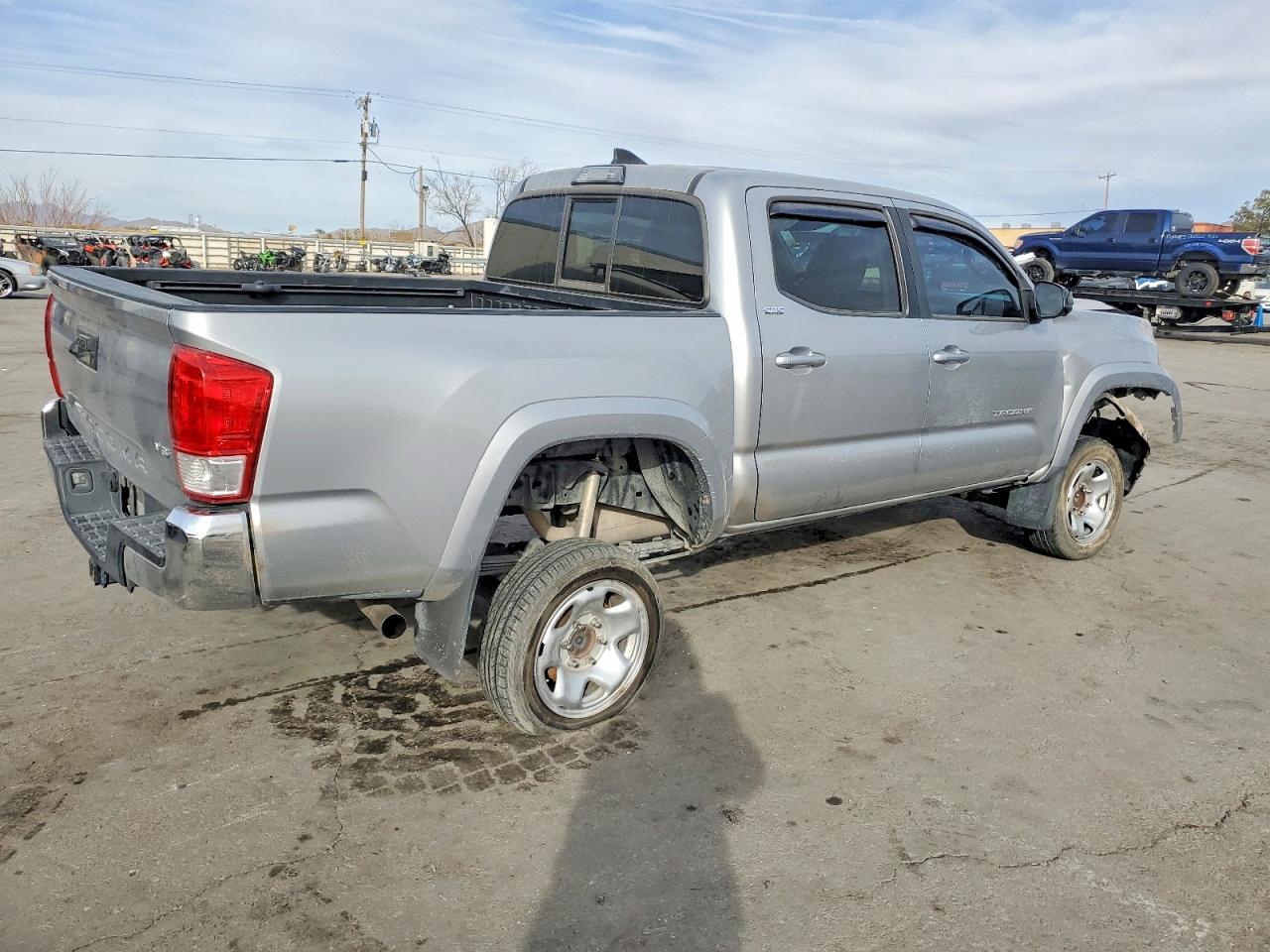 2017 TOYOTA TACOMA DOUBLE CAB photo 3