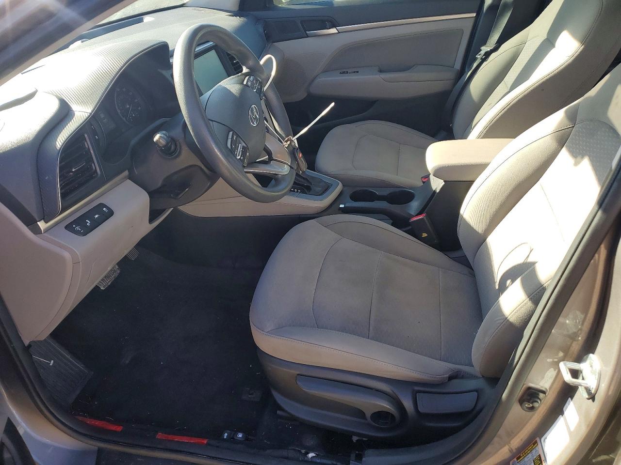 2020 HYUNDAI ELANTRA SEL photo 7