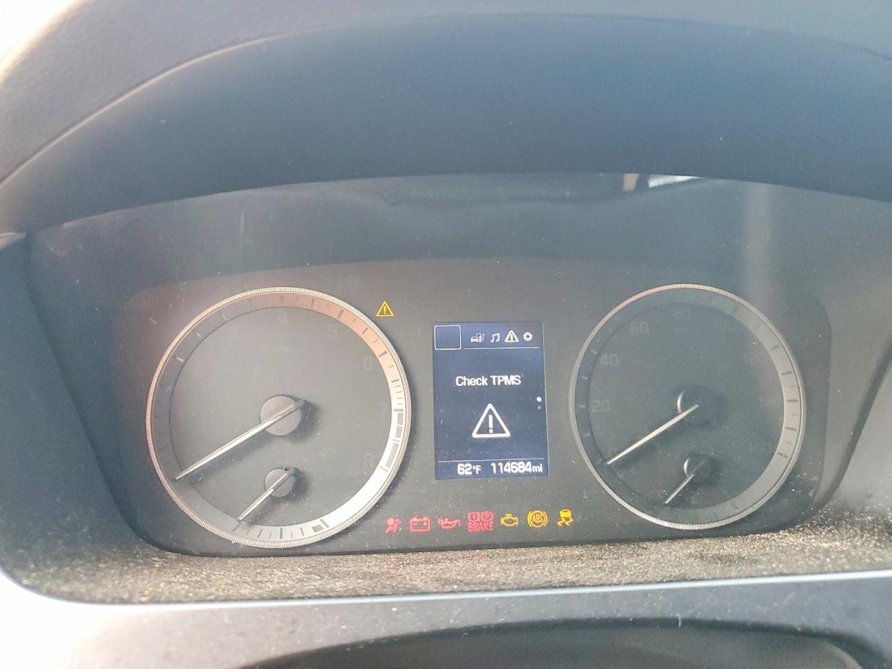 2016 HYUNDAI SONATA SE photo 9