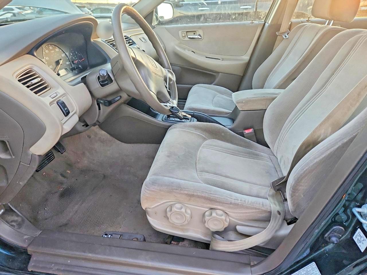 1999 HONDA ACCORD LX photo 7