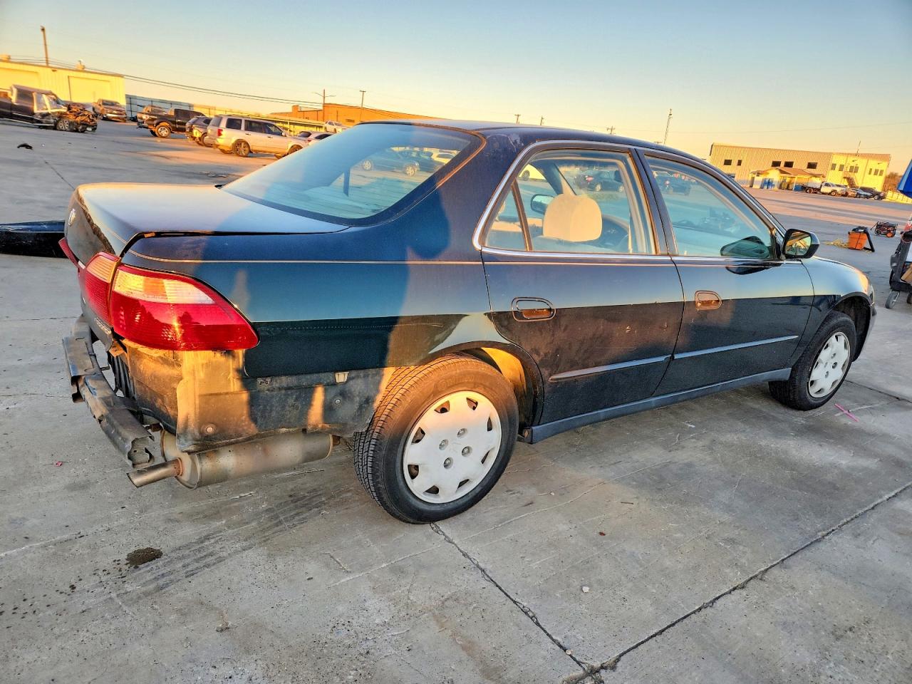 1999 HONDA ACCORD LX photo 3