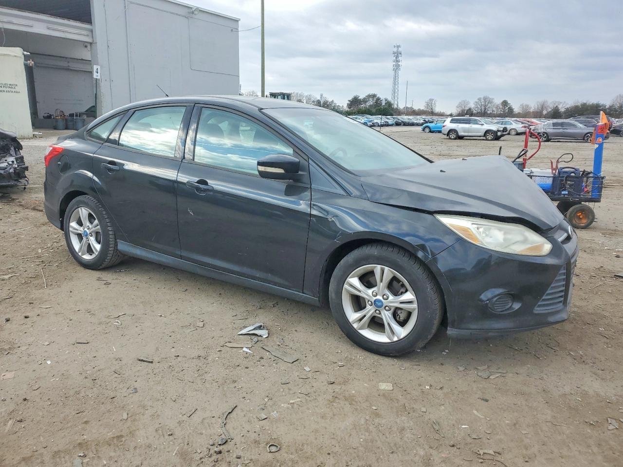 2013 FORD FOCUS SE photo 4