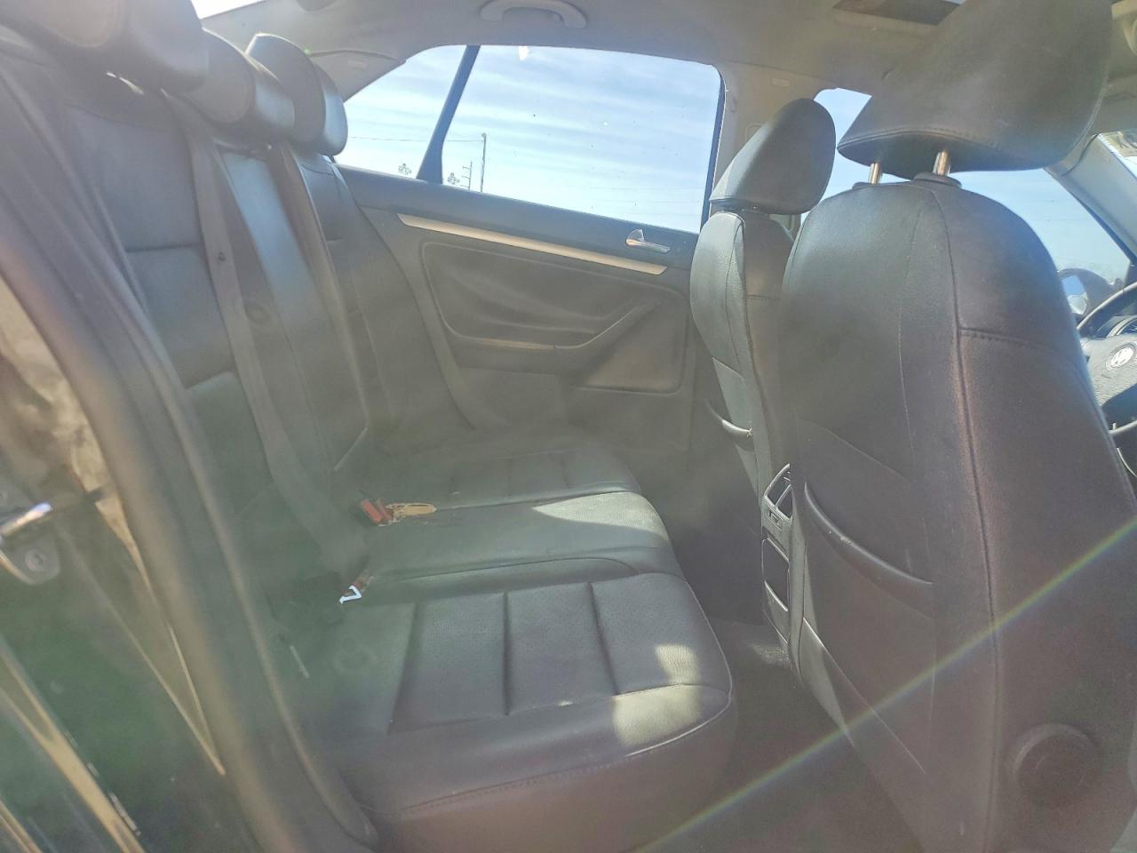 2009 VOLKSWAGEN JETTA SE photo 10