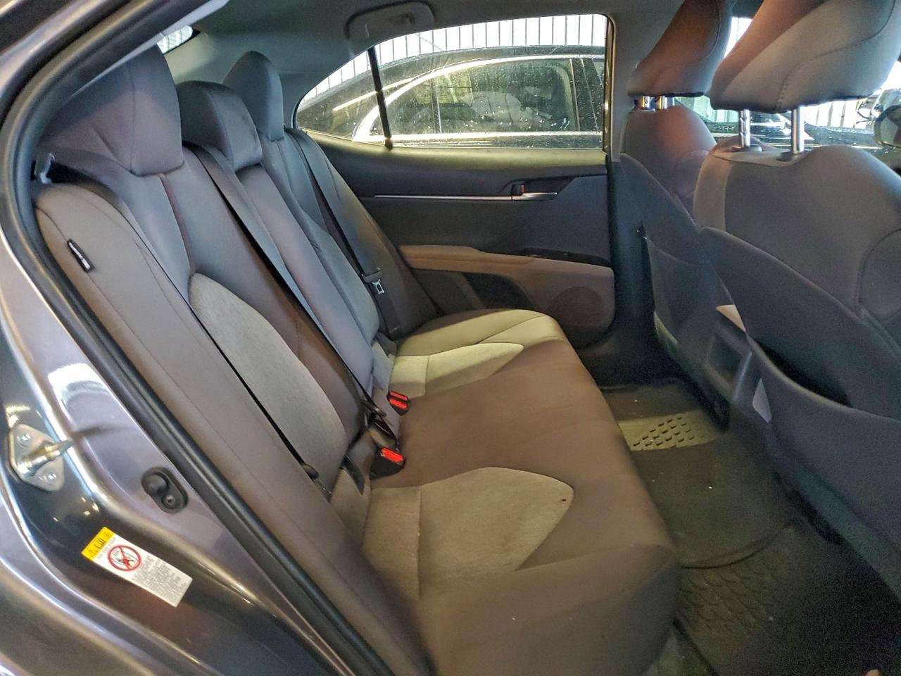 2018 TOYOTA CAMRY L photo 10