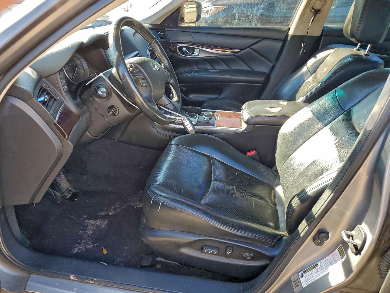 2012 INFINITI M37 photo 7