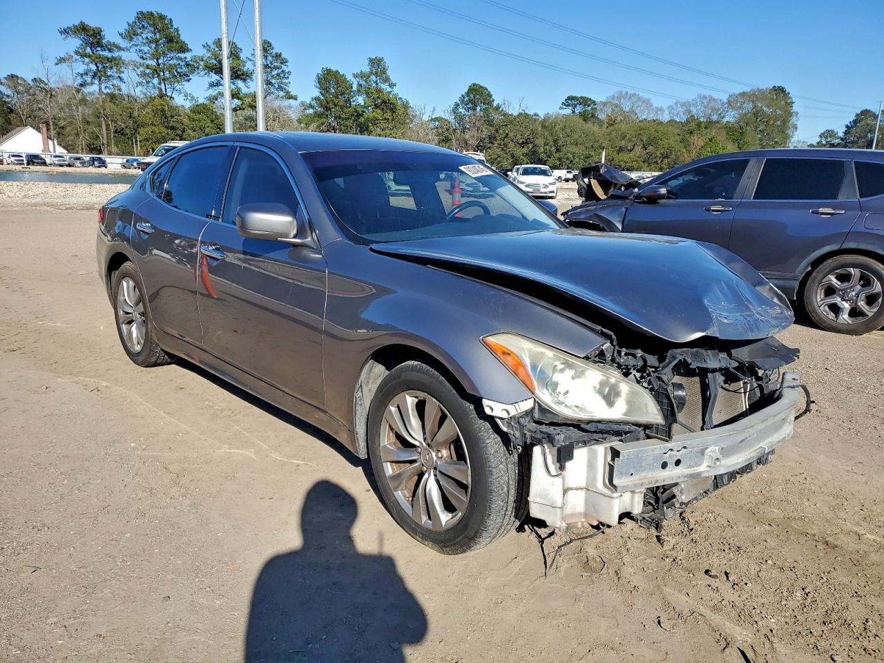 2012 INFINITI M37 photo 4