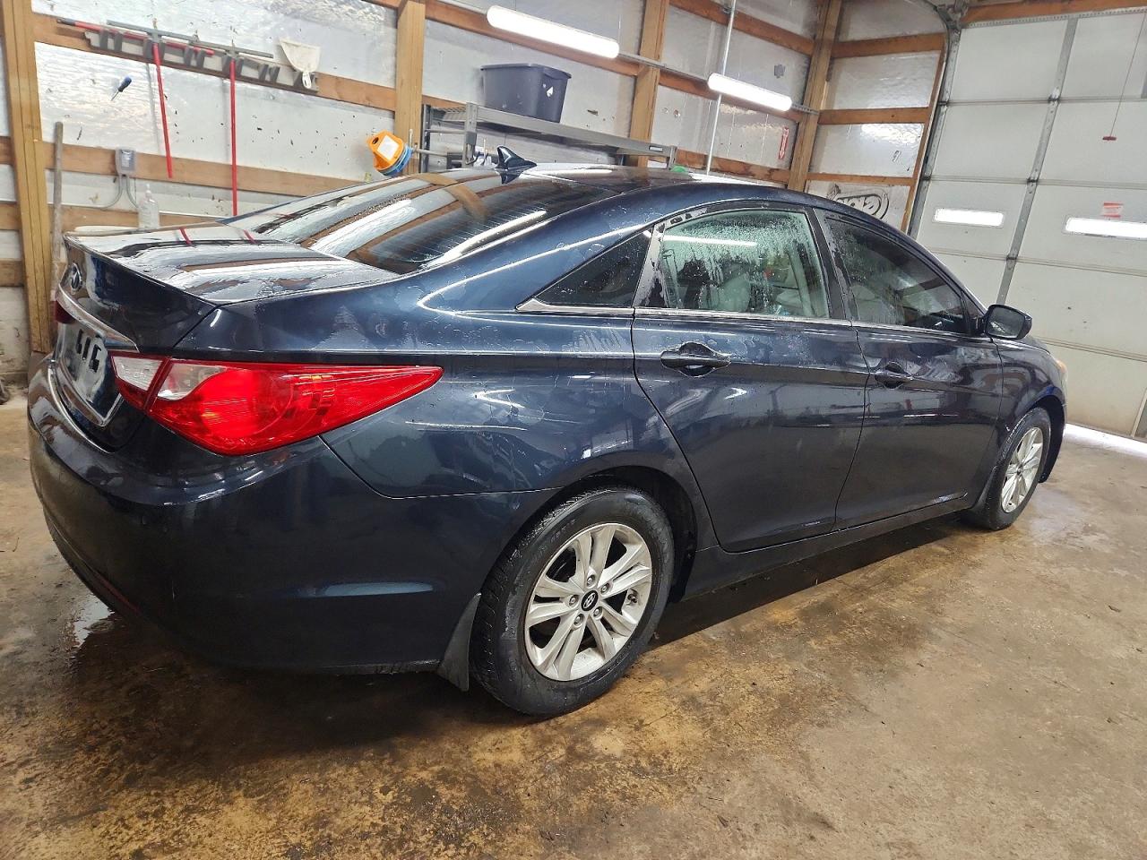 2011 HYUNDAI SONATA GLS photo 3