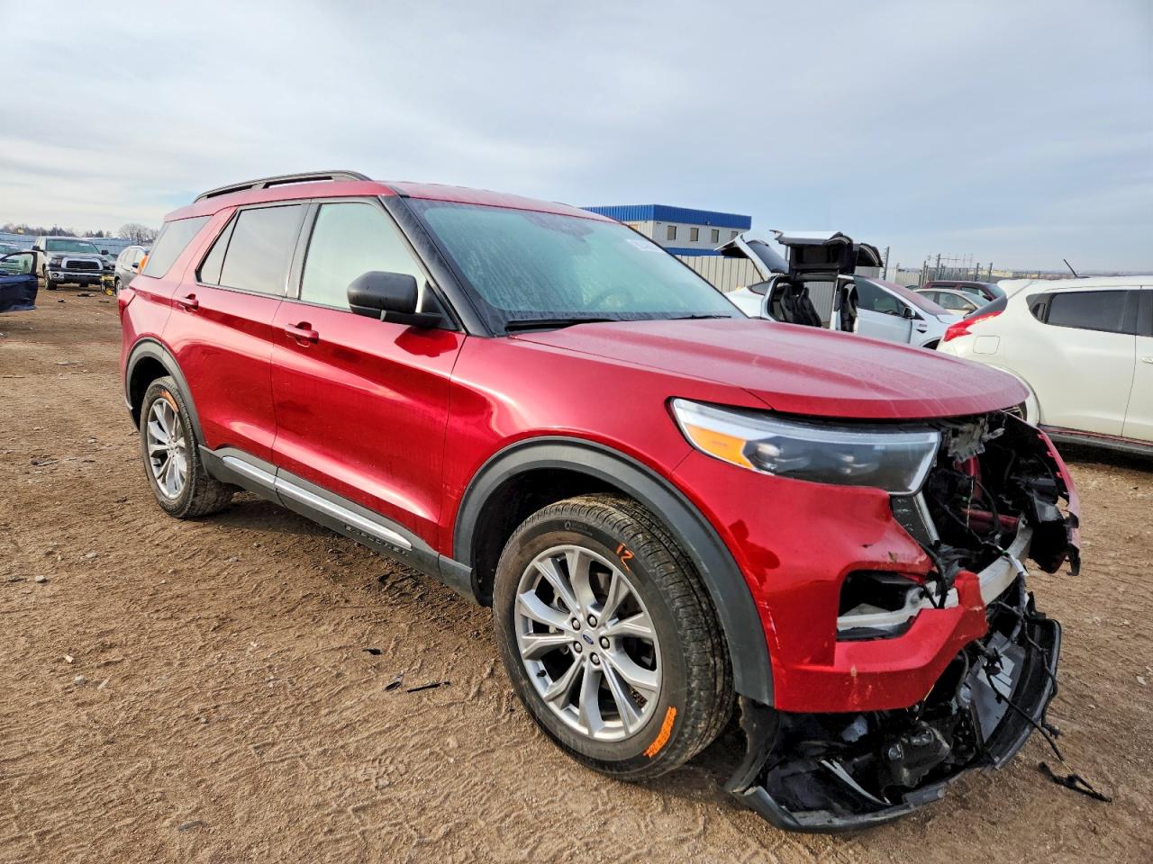 2020 FORD EXPLORER XLT photo 4