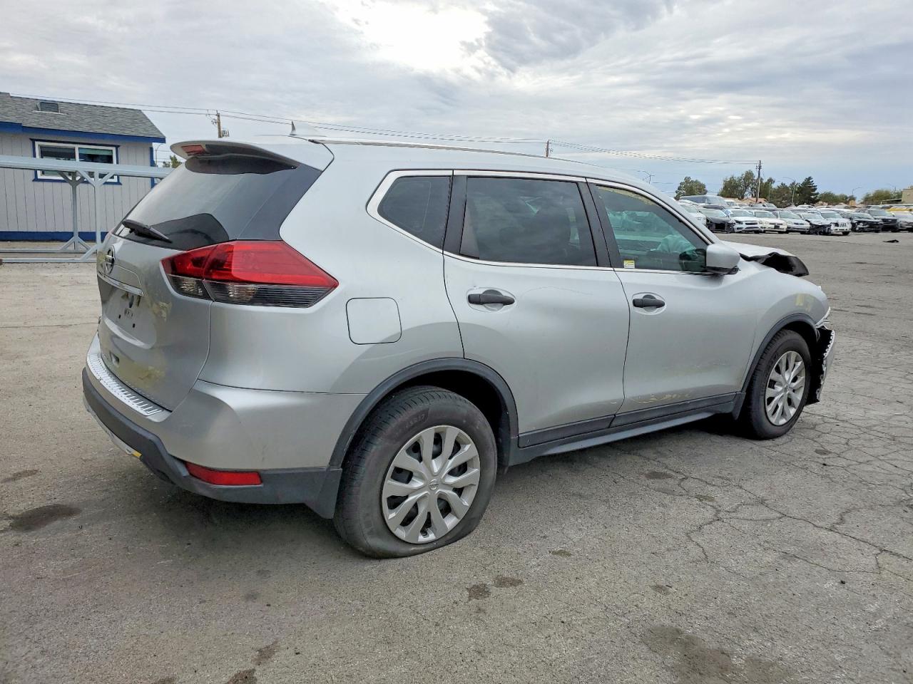 2020 NISSAN ROGUE S photo 3