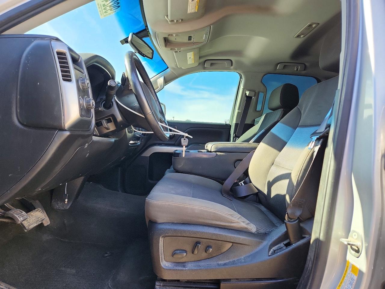 2017 CHEVROLET SILVERADO K1500 LT photo 7