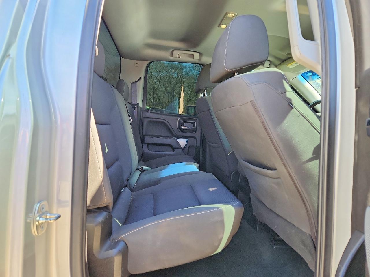 2017 CHEVROLET SILVERADO K1500 LT photo 10