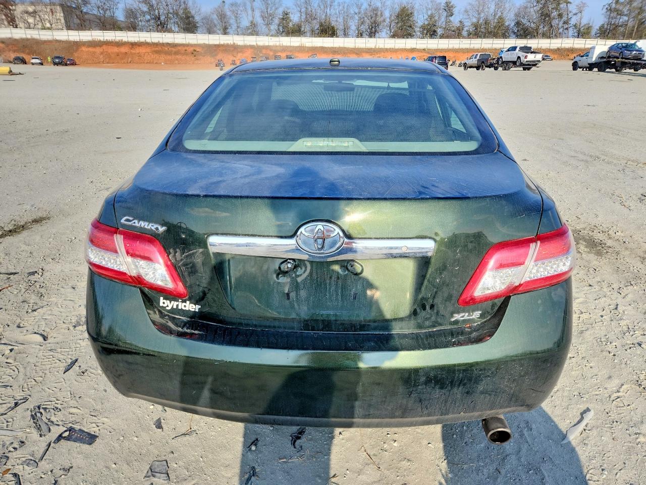 2011 TOYOTA CAMRY BASE photo 11