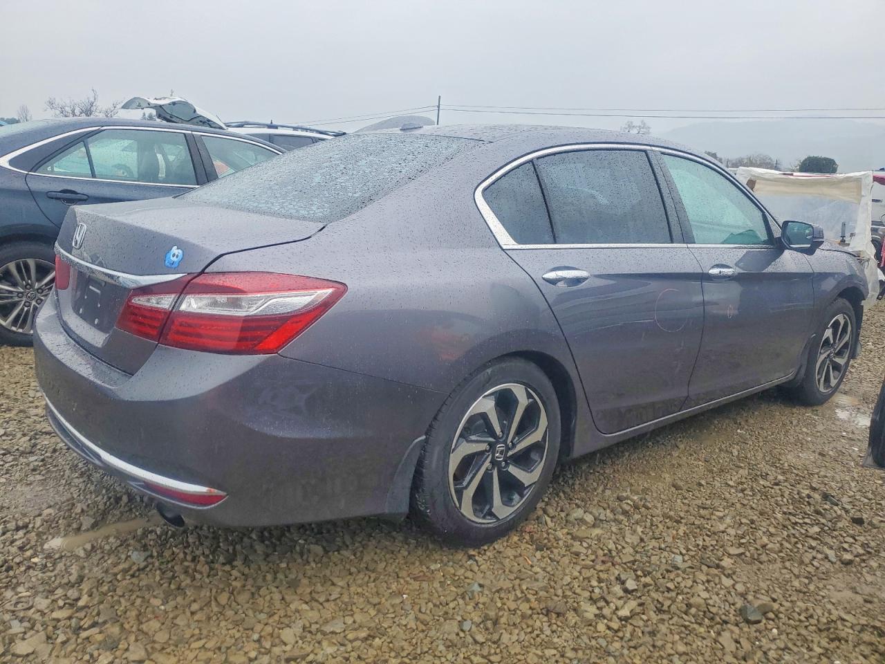 2016 HONDA ACCORD EX photo 3