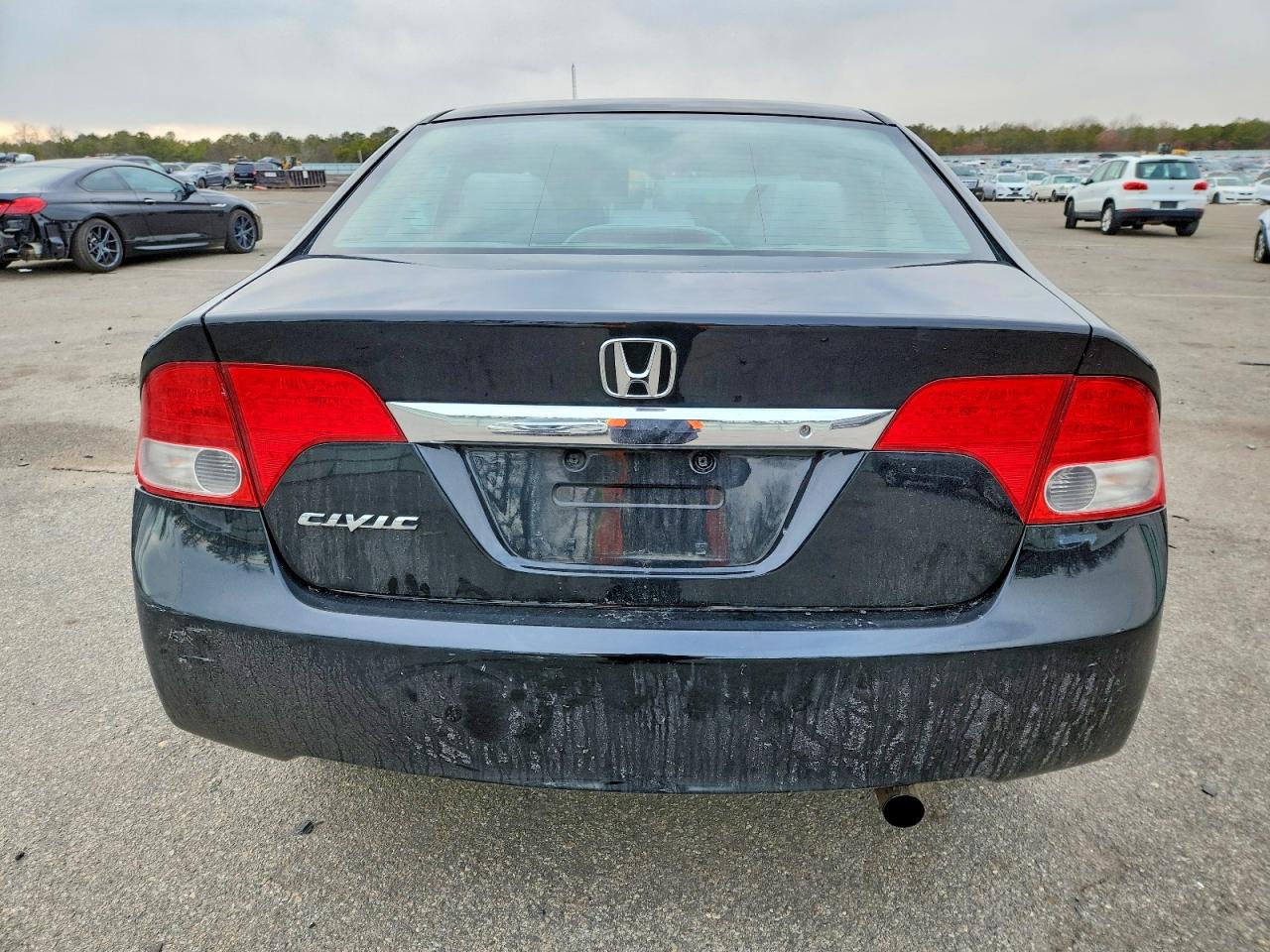 2011 HONDA CIVIC LX photo 6