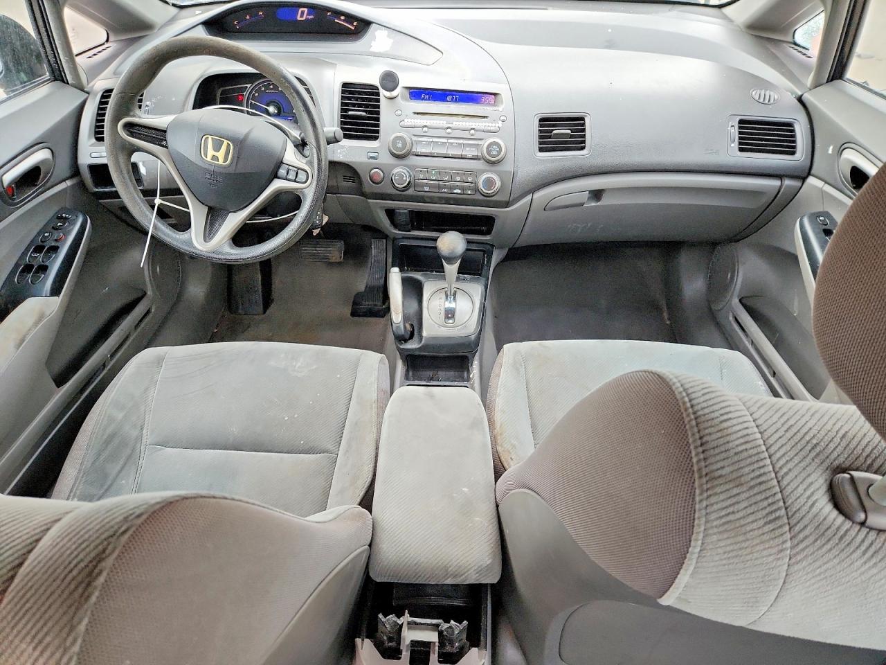 2011 HONDA CIVIC LX photo 8