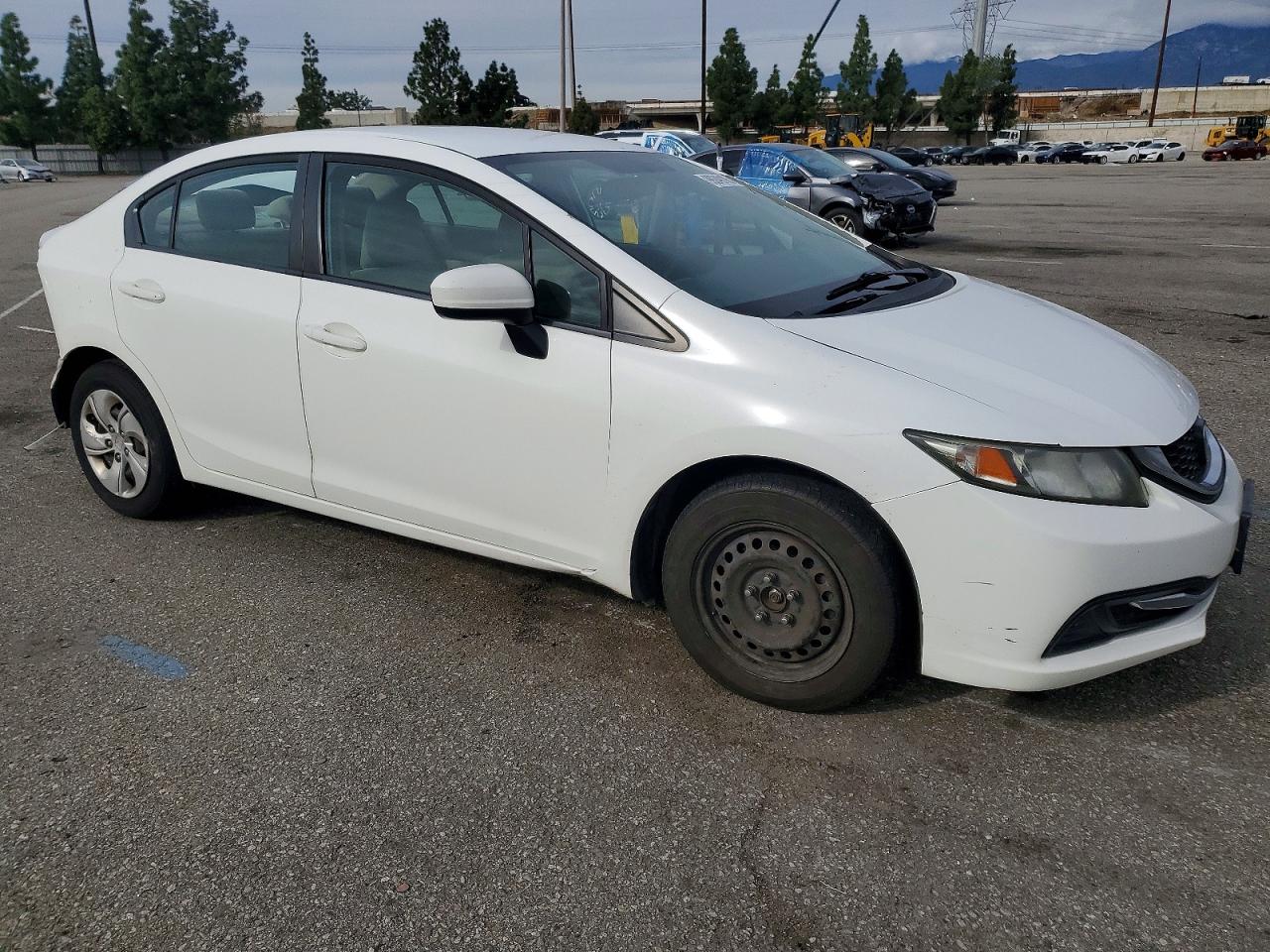 2014 HONDA CIVIC LX photo 4