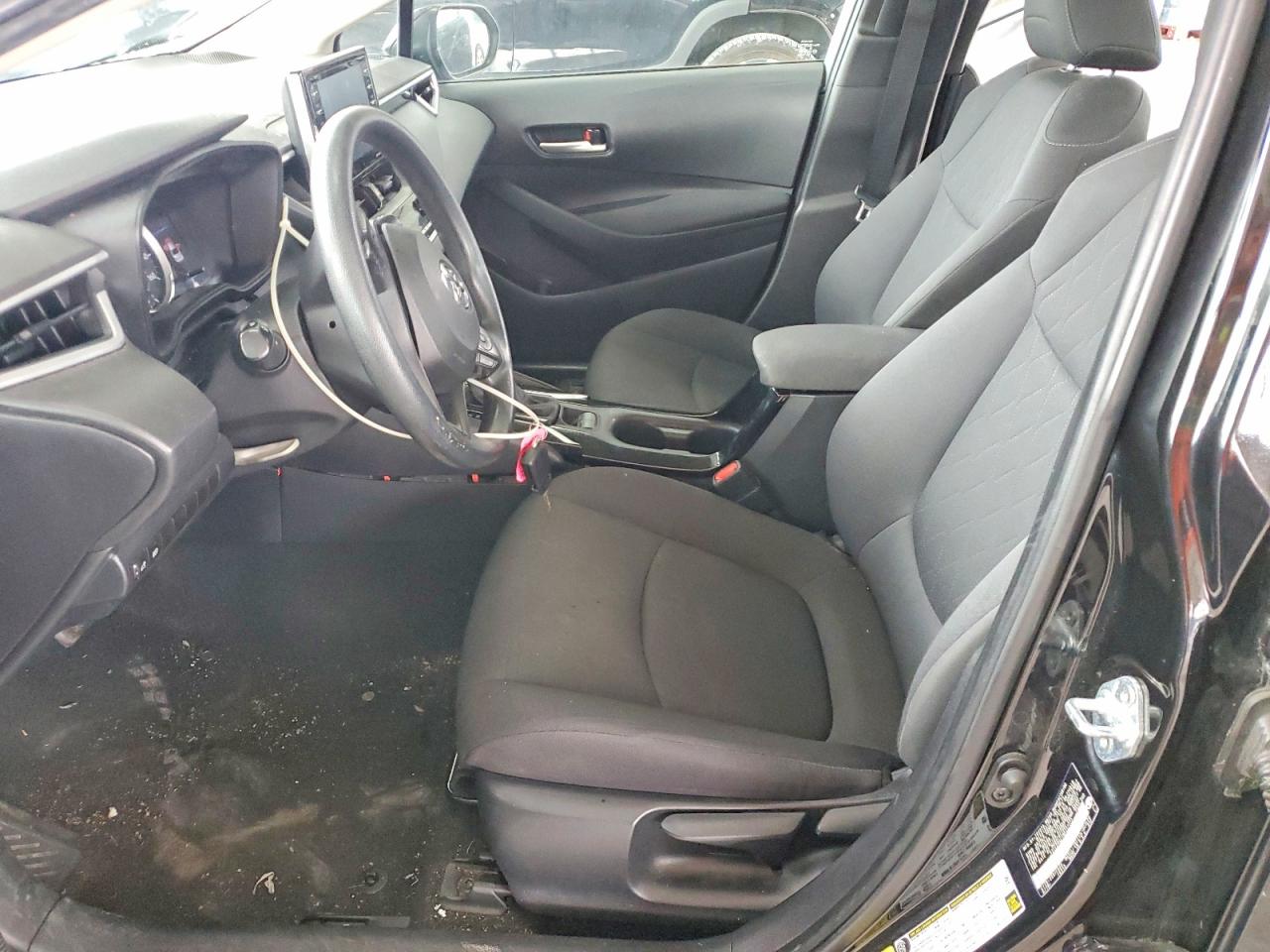 2021 TOYOTA COROLLA LE photo 7