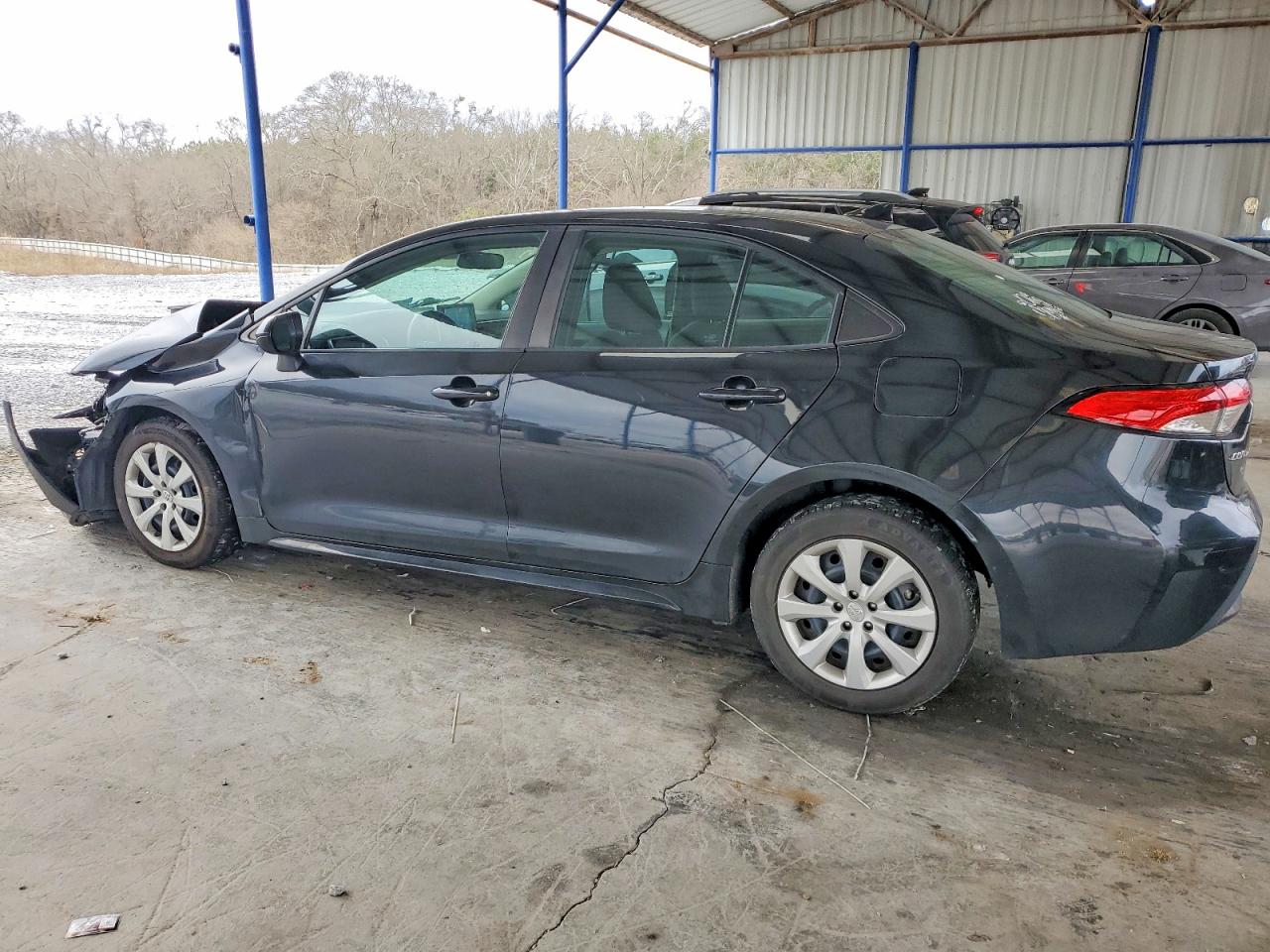 2021 TOYOTA COROLLA LE photo 2