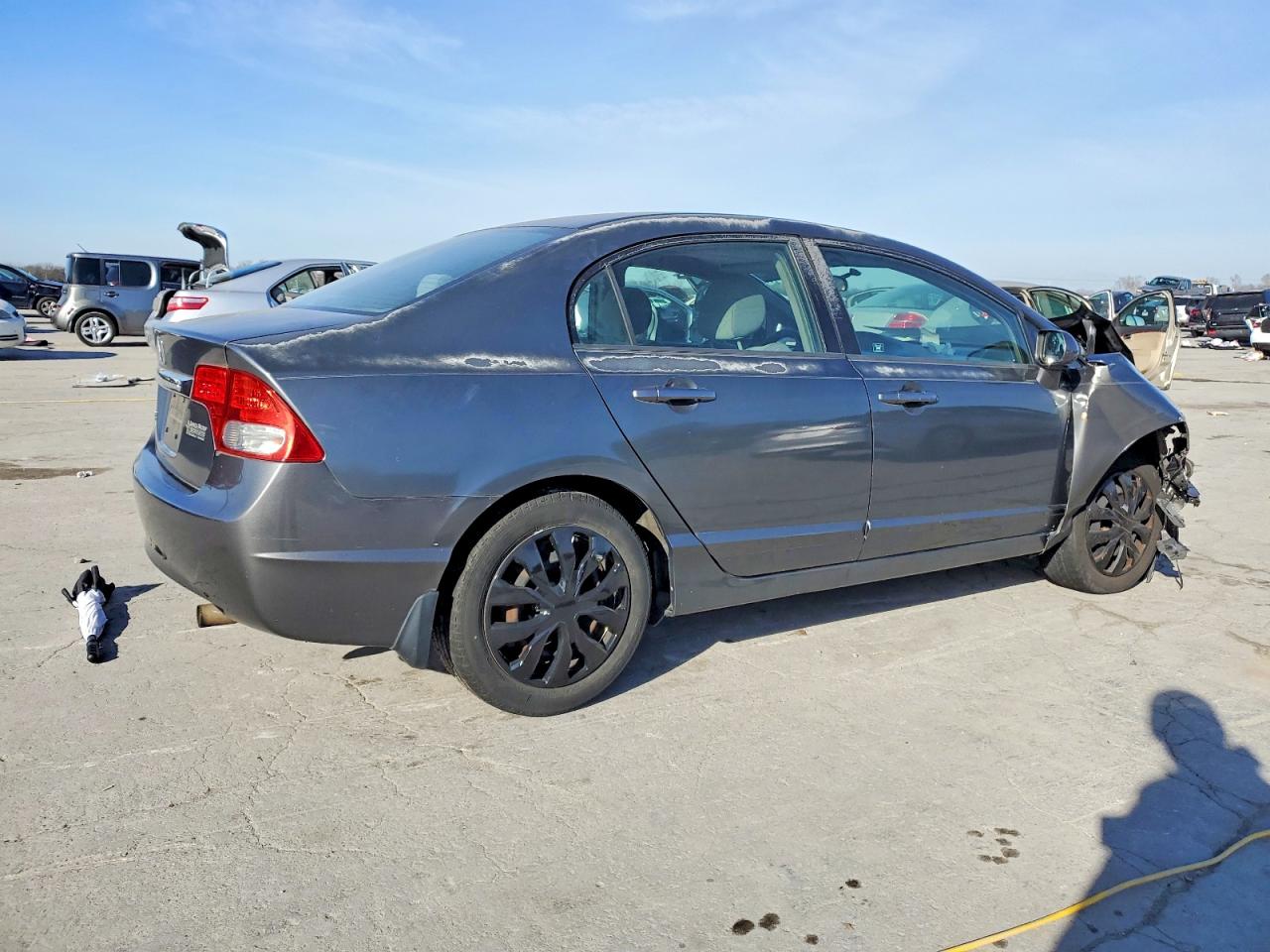 2010 HONDA CIVIC LX photo 3