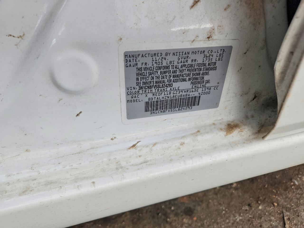 2025 NISSAN VERSA SR photo 12