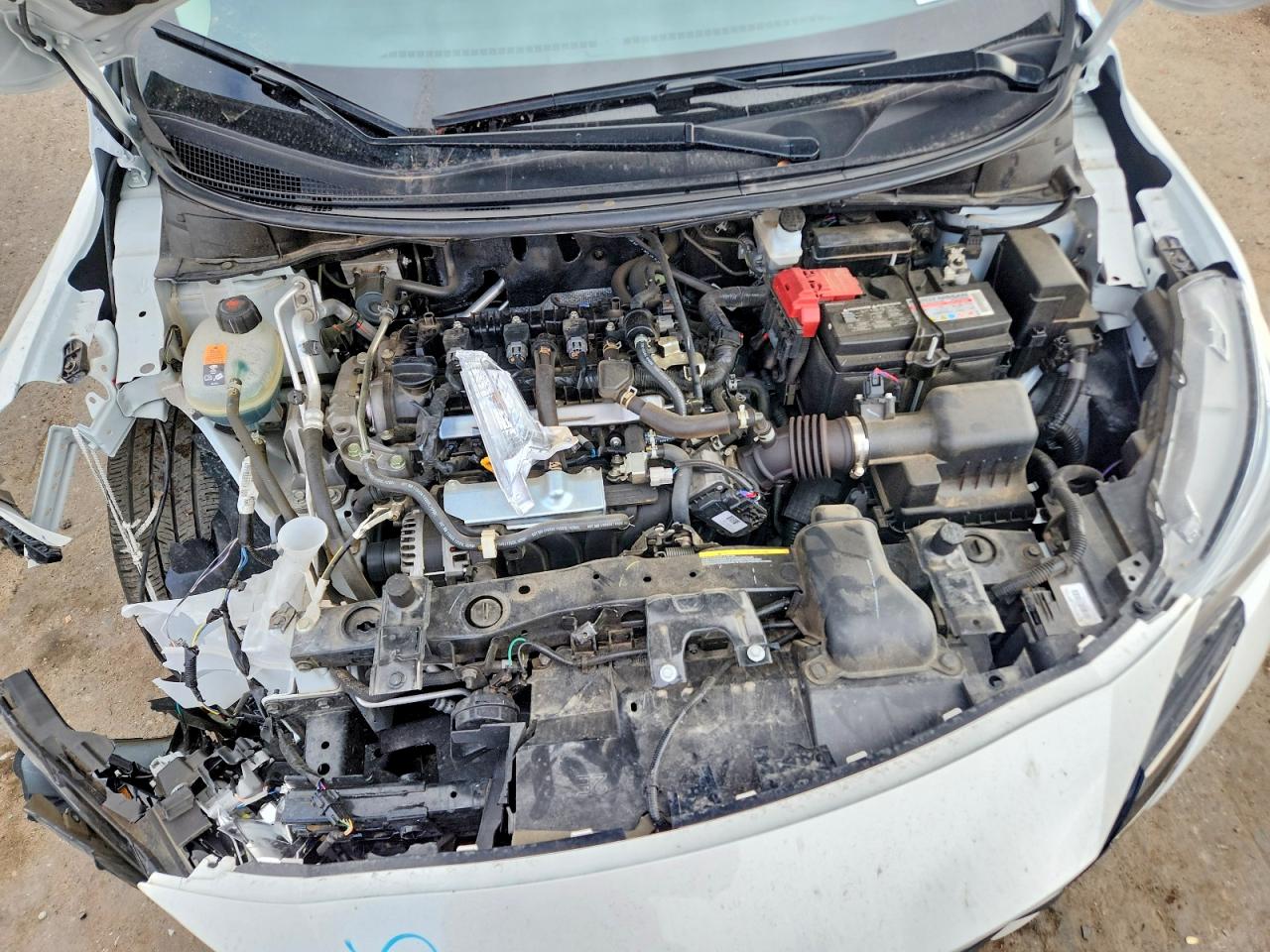 2025 NISSAN VERSA SR photo 11