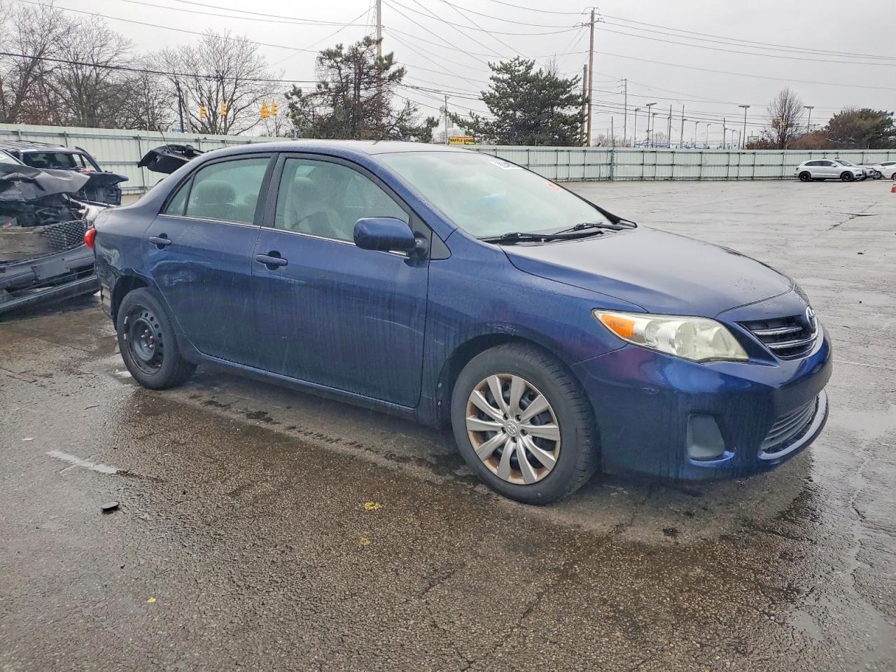 2013 TOYOTA COROLLA BASE photo 4