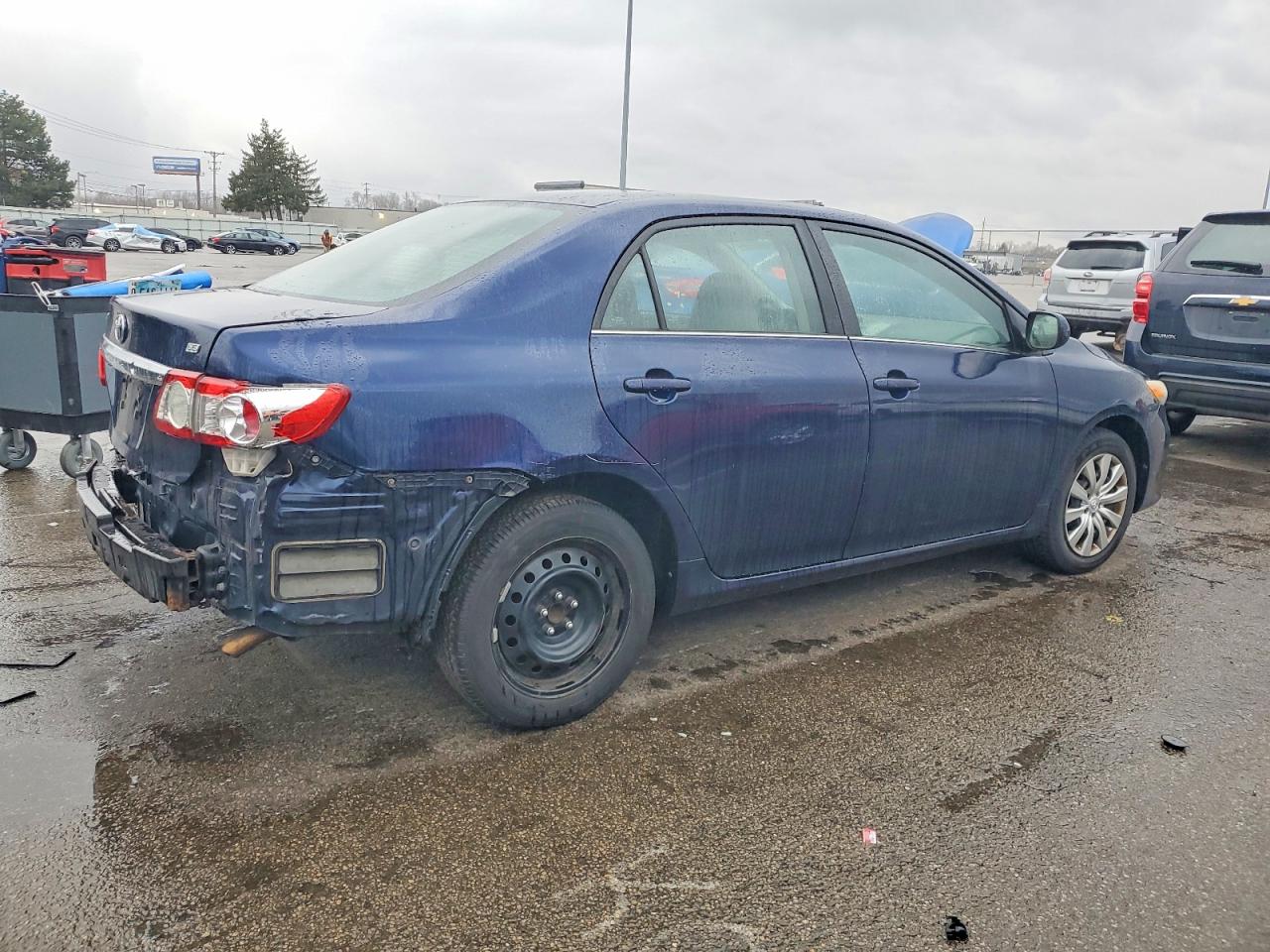 2013 TOYOTA COROLLA BASE photo 3