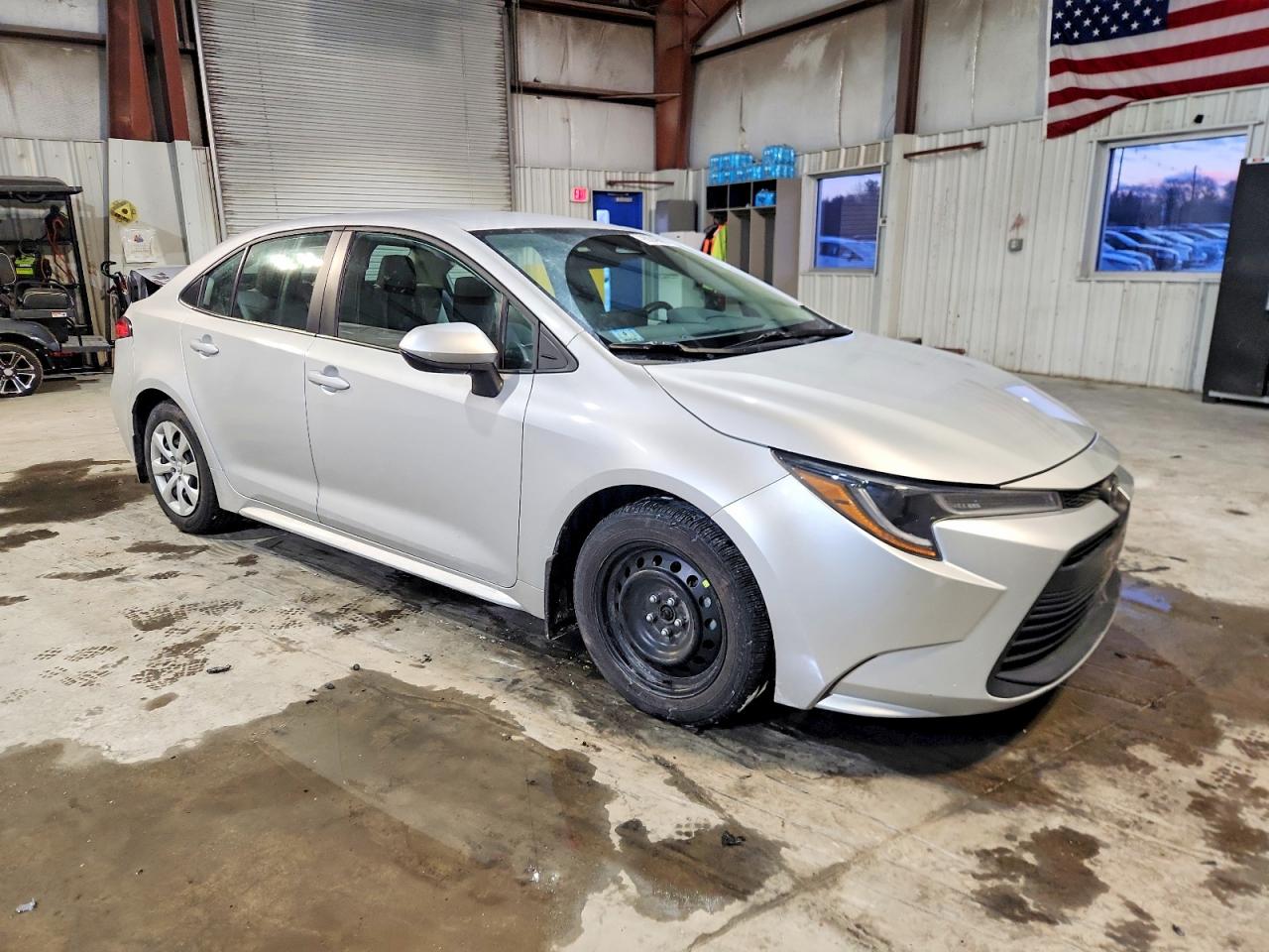 2024 TOYOTA COROLLA LE photo 4