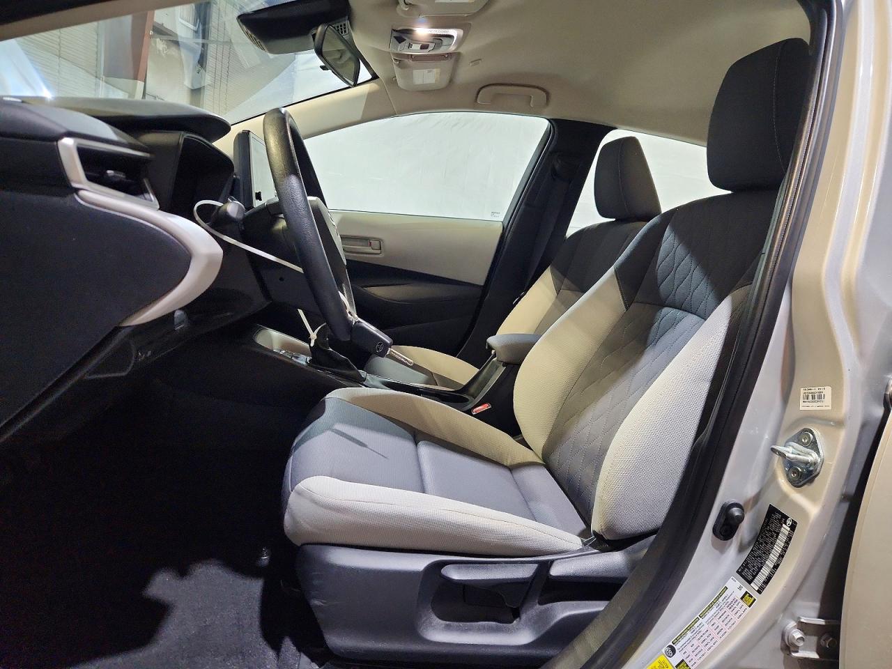 2024 TOYOTA COROLLA LE photo 7