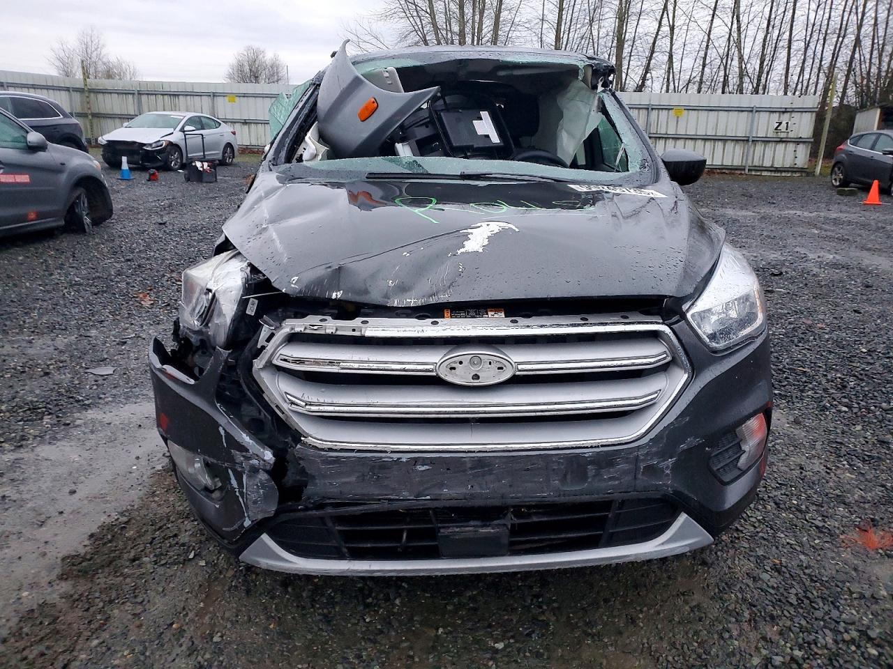 2019 FORD ESCAPE SE photo 5