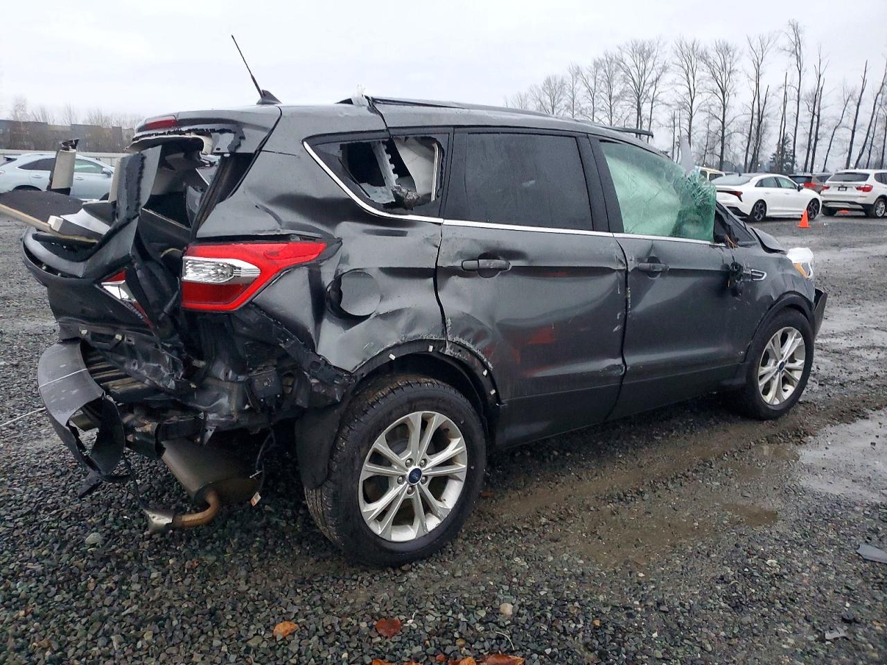 2019 FORD ESCAPE SE photo 3