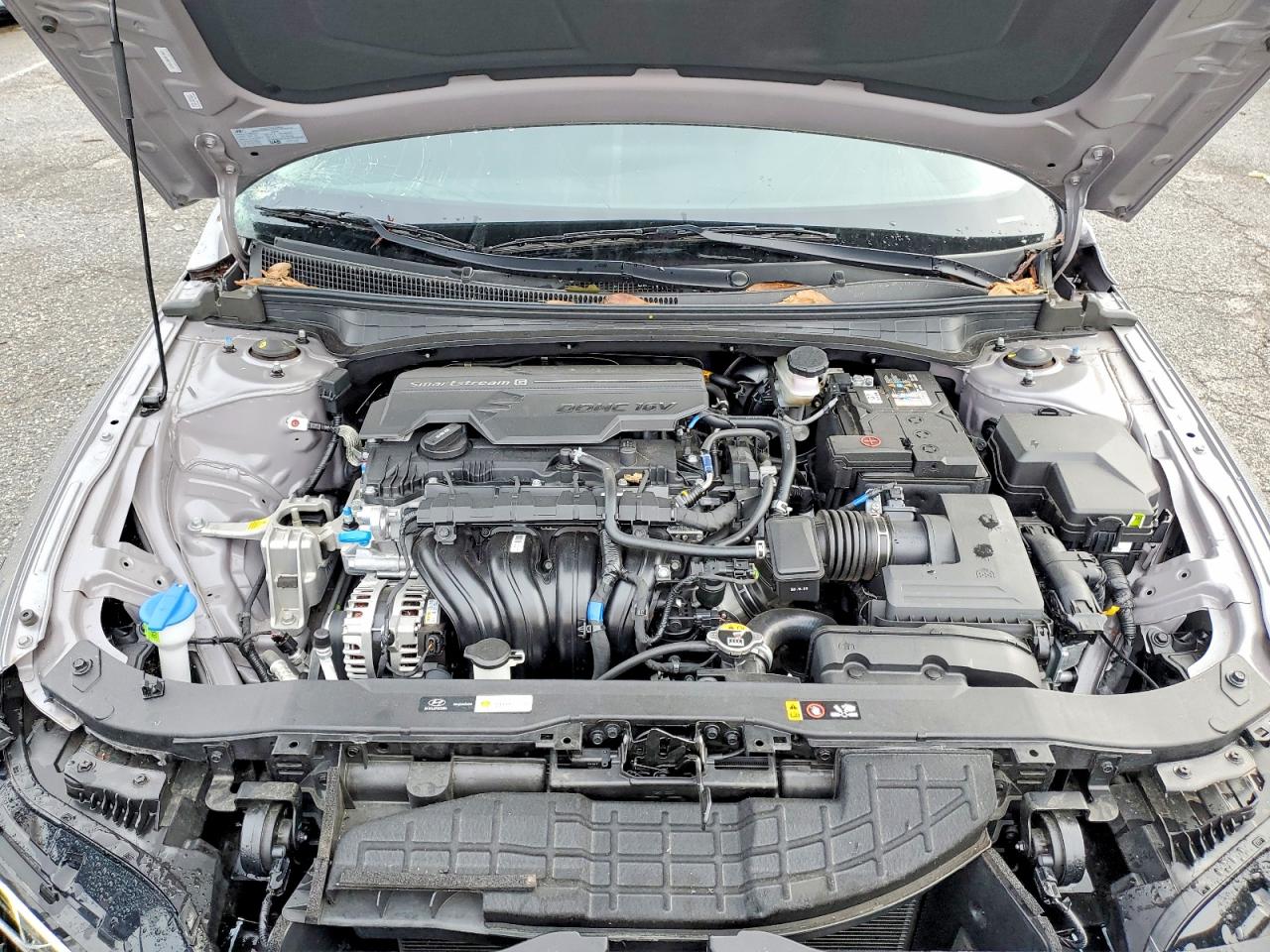 2025 HYUNDAI ELANTRA SE photo 11