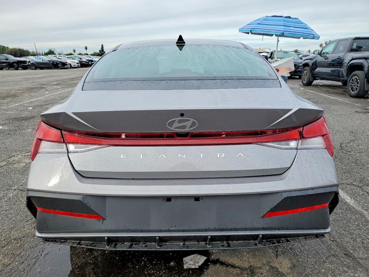 2025 HYUNDAI ELANTRA SE photo 6