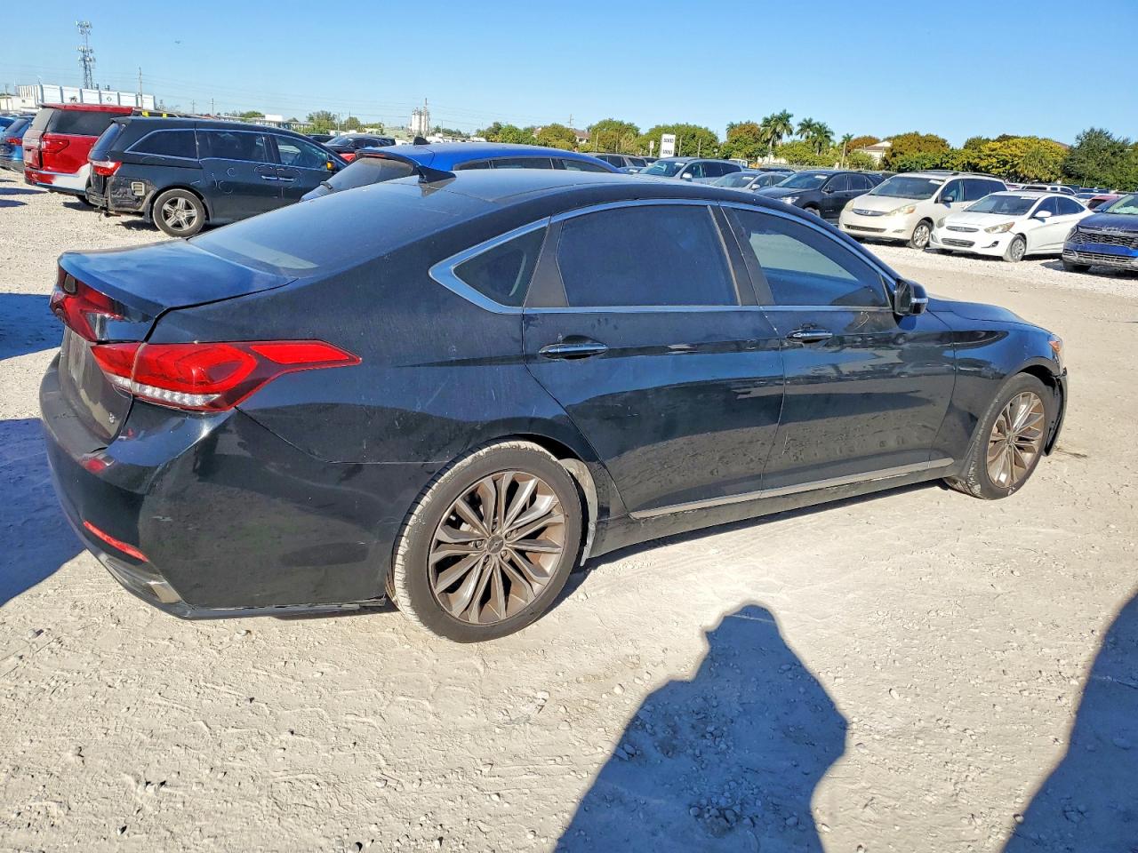 2015 HYUNDAI GENESIS 3.8L photo 3
