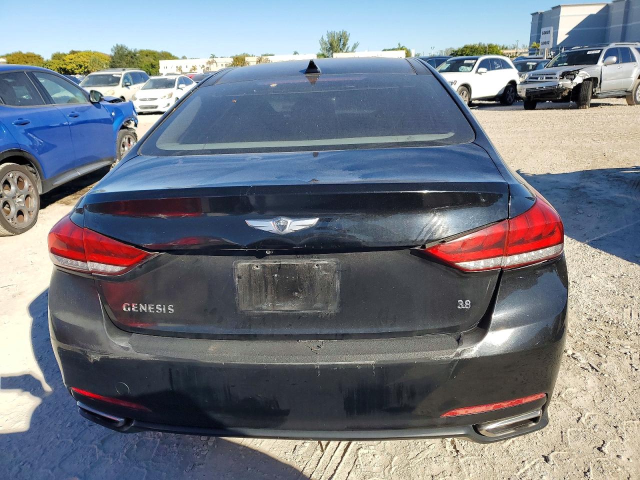 2015 HYUNDAI GENESIS 3.8L photo 6