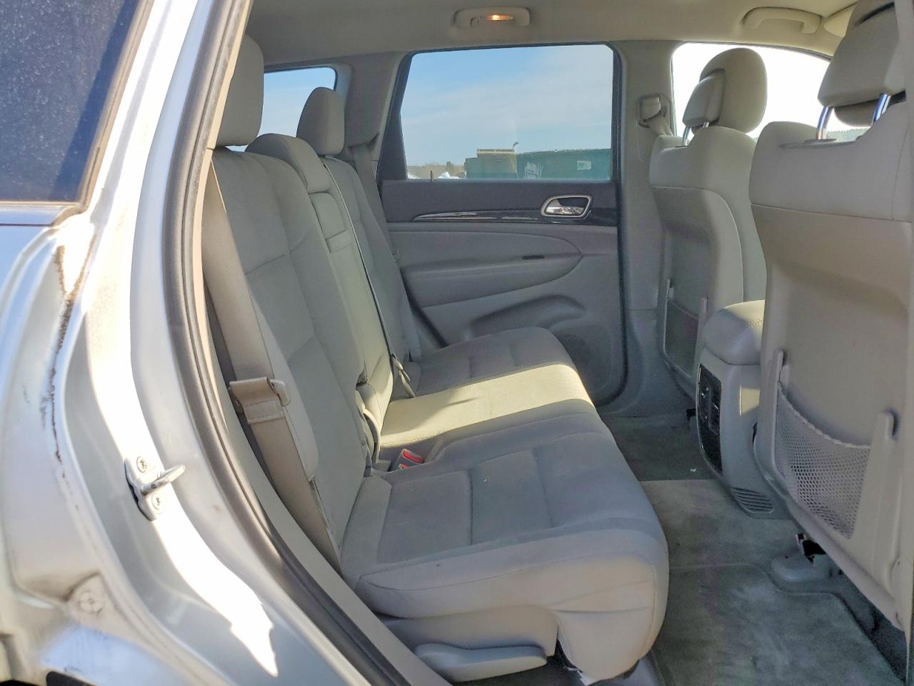 2012 JEEP GRAND CHEROKEE LAREDO photo 11