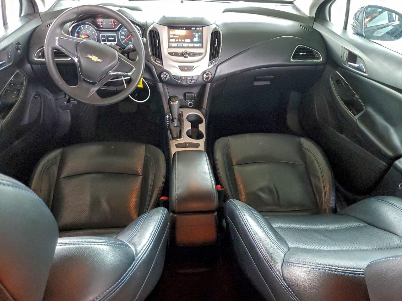 2016 CHEVROLET CRUZE LS photo 8