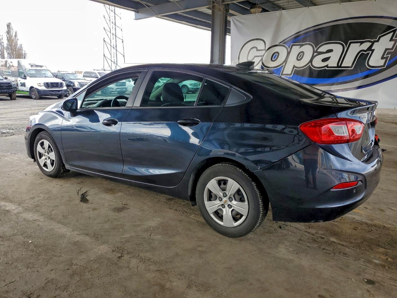 2016 CHEVROLET CRUZE LS photo 2
