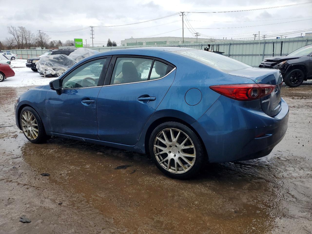 2017 MAZDA 3 TOURING photo 2