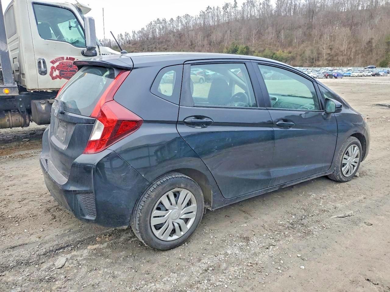 2015 HONDA FIT LX photo 3